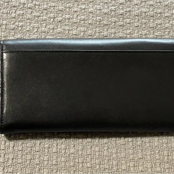 Henri Bendel Black Crossbody Purse with Original gold Chain Strap. - Picture 4 of 12